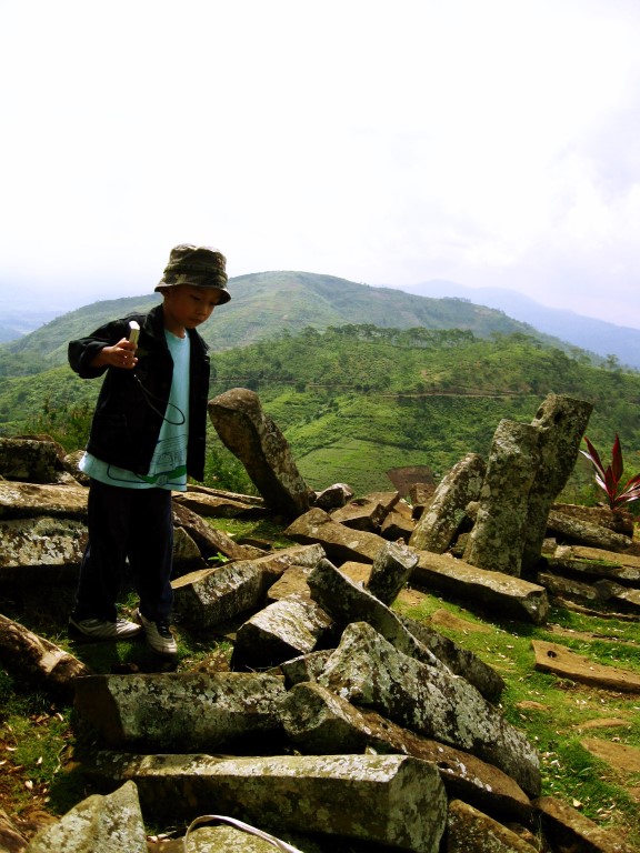 2010-gunung-padang-3-medium